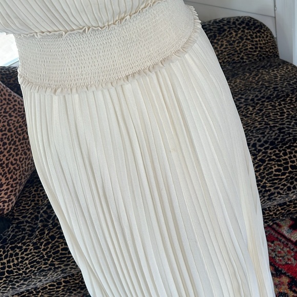 Nanette Lepore Cream Pleated Dress - Picture 4 of 10